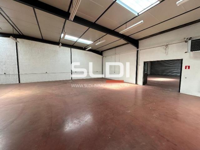 Locaux d'activités A LOUER - GENAY - 382 m²