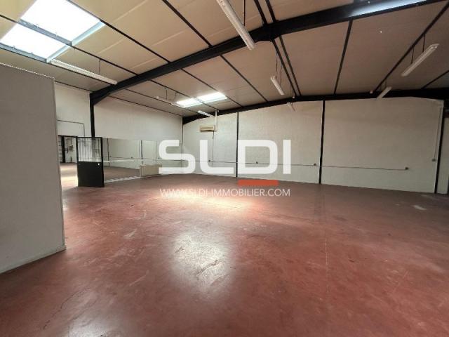 Locaux d'activités A LOUER - GENAY - 382 m²
