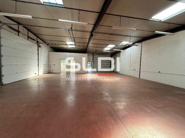 Locaux d'activités A LOUER - GENAY - 382 m²