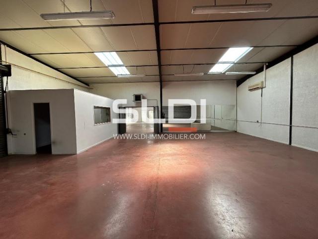 Locaux d'activités A LOUER - GENAY - 382 m²