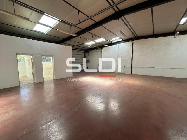 Locaux d'activités A LOUER - GENAY - 382 m²