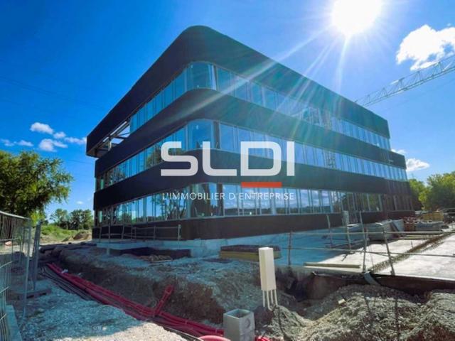 Bureaux A LOUER - BEYNOST - 2 871 m²