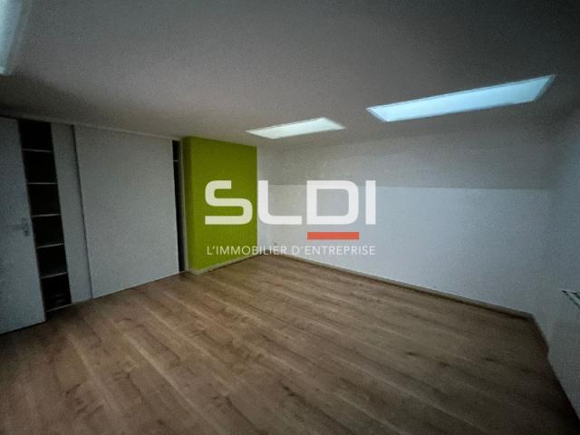 Bureaux A LOUER - VILLEFRANCHE SUR SAONE - 121 m²