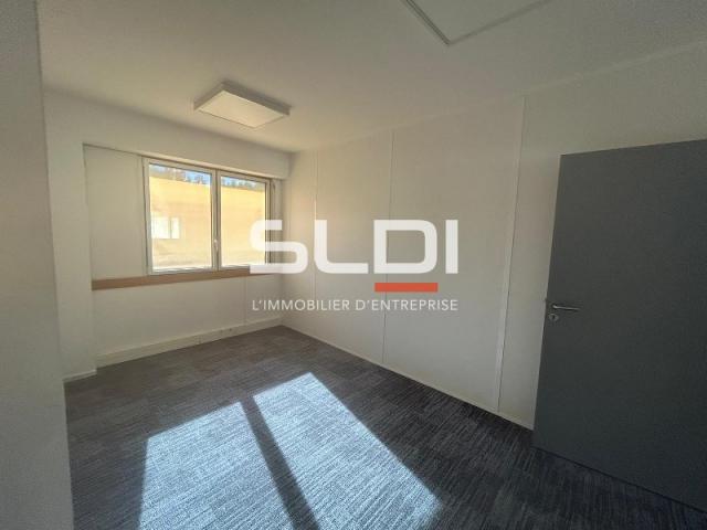 Bureaux A LOUER - ECULLY - 162 m²