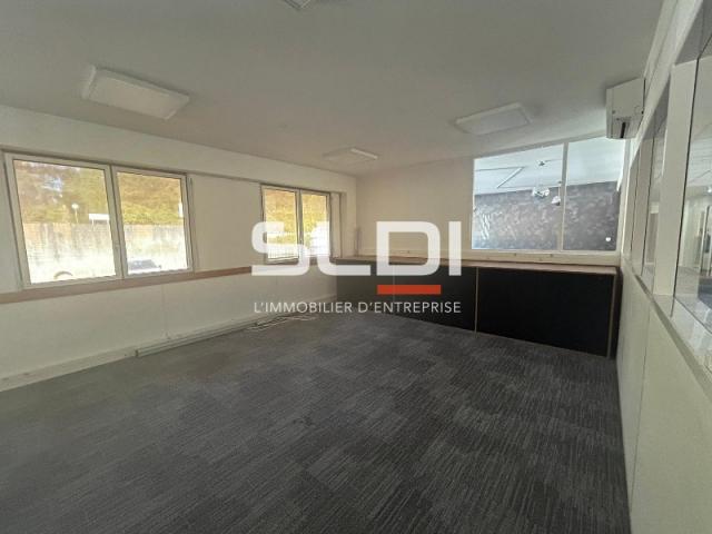Bureaux A LOUER - ECULLY - 162 m²