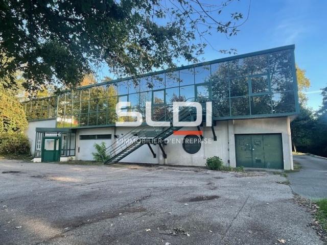 Locaux d'activités A VENDRE OU A LOUER - LIMONEST - 950 m²