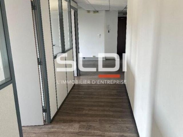 Bureaux A LOUER - LYON - 900 m²