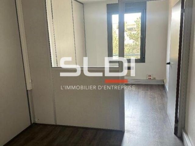 Bureaux A LOUER - LYON - 900 m²