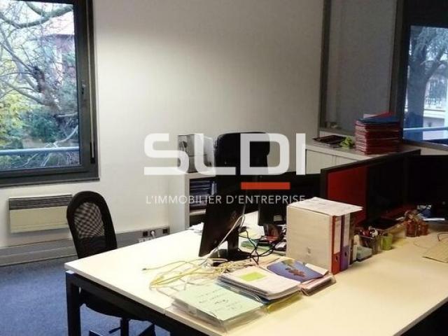 Bureaux A LOUER - LYON - 900 m²