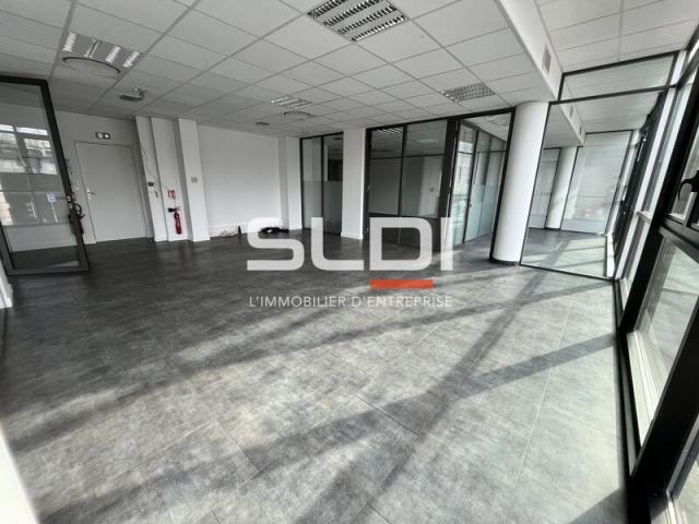 Bureaux A LOUER - LYON - 456 m²