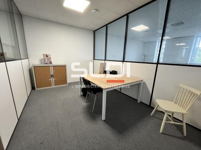 Bureaux A LOUER - CALUIRE ET CUIRE - 539 m²