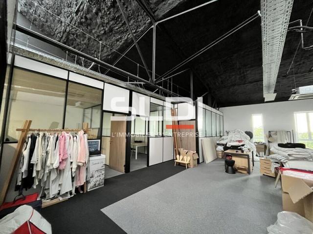 Bureaux A LOUER - CALUIRE ET CUIRE - 539 m²