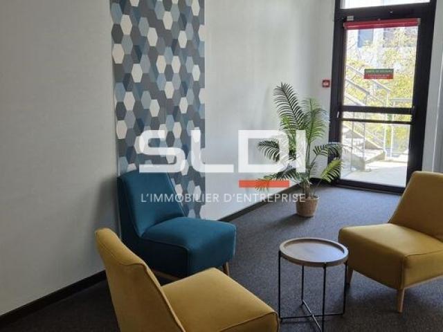 Bureaux A VENDRE - SAINT PRIEST - 212 m²
