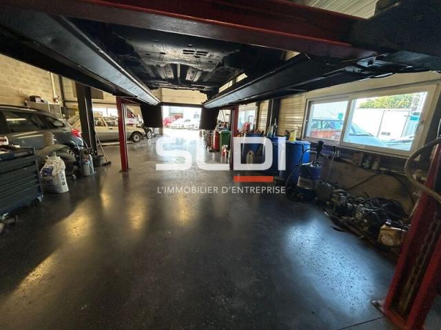 Locaux d'activités CESSION DE FONDS - MARCILLY D'AZERGUES - 200 m²
