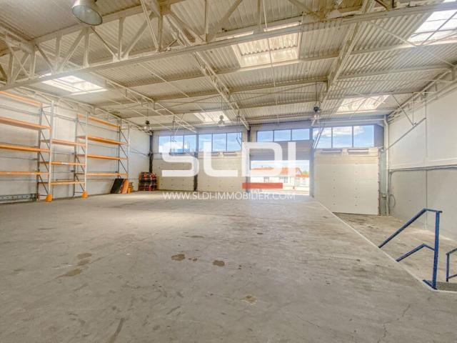 Locaux d'activités A LOUER - SAINT PRIEST - 500 m²