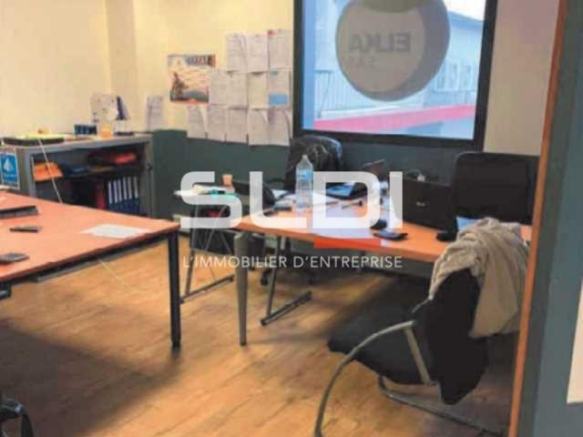 Locaux d'activités A LOUER - SAINT QUENTIN FALLAVIER - 226 m²