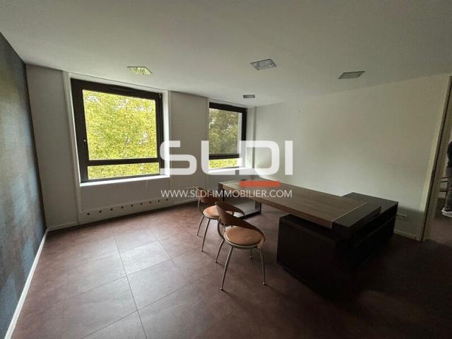 Bureaux A VENDRE - LYON - 204 m²