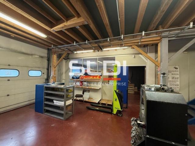 Locaux d'activités A LOUER - SAINT QUENTIN FALLAVIER - 347 m²