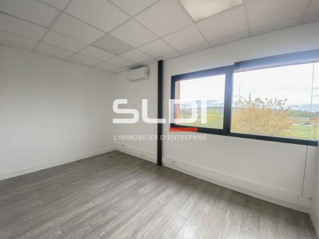 Locaux d'activités A VENDRE - VAULX MILIEU - 446 m²