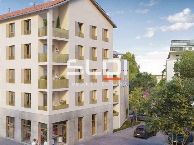 Commerces A VENDRE - FONTAINES SUR SAONE - 106 m²