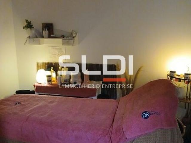 Commerces CESSION DE FONDS - SAINT QUENTIN FALLAVIER - 90 m²