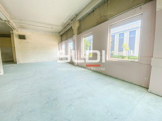 Locaux d'activités A VENDRE - SAINT QUENTIN FALLAVIER - 336 m²