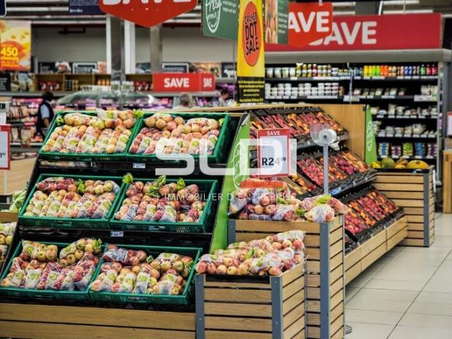 Commerces A VENDRE - VENISSIEUX - 190 m²