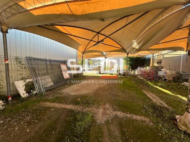 Locaux d'activités A VENDRE - GLEIZE - 330 m²
