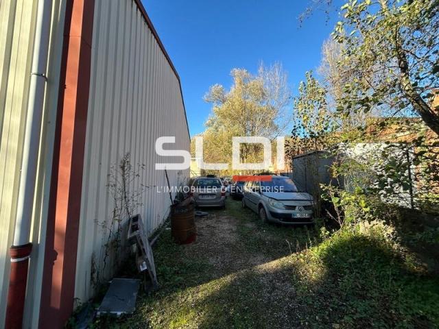 Locaux d'activités A VENDRE - GLEIZE - 330 m²