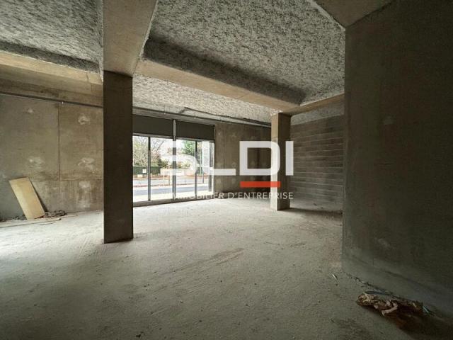 Commerces A VENDRE OU A LOUER - GLEIZE - 349 m²