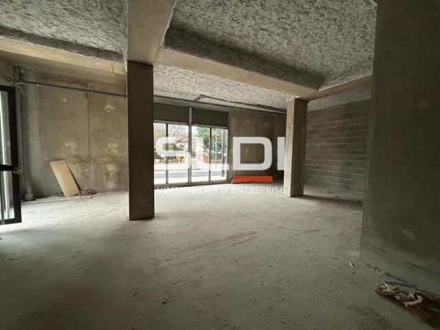 Commerces A VENDRE OU A LOUER - GLEIZE - 349 m²