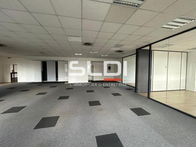 Bureaux A VENDRE OU A LOUER - SAINT DIDIER AU MONT D'OR - 500 m²