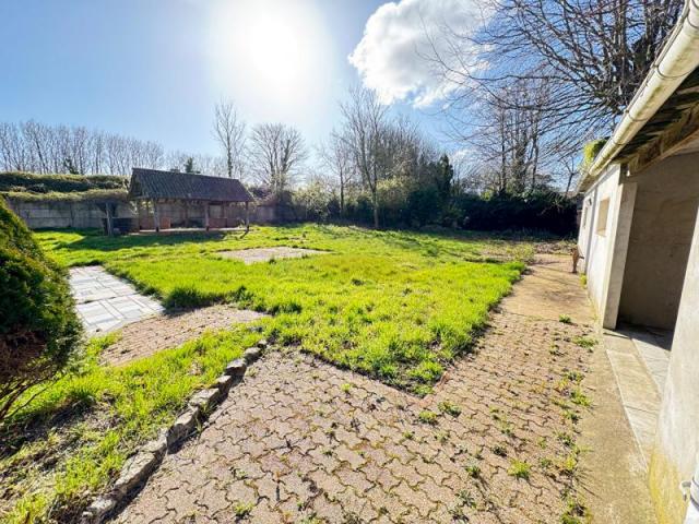 Terrain 650㎡ CAMIERS