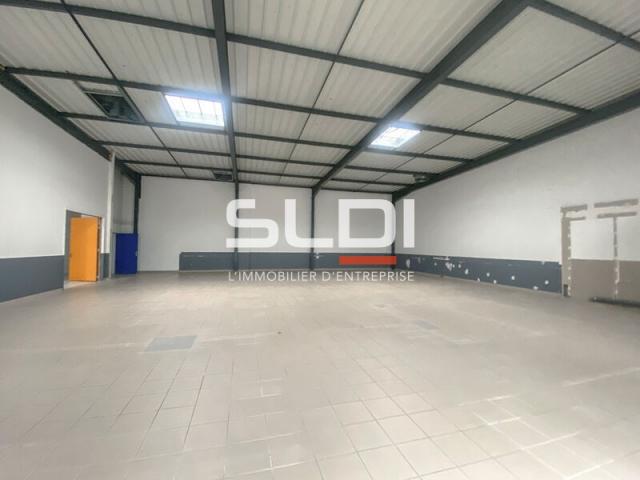 Locaux d'activités A LOUER - LYON - 364 m²