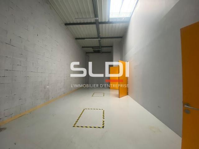 Locaux d'activités A LOUER - LYON - 364 m²