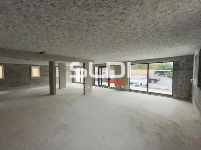 Commerces A LOUER - JASSANS RIOTTIER - 116 m²