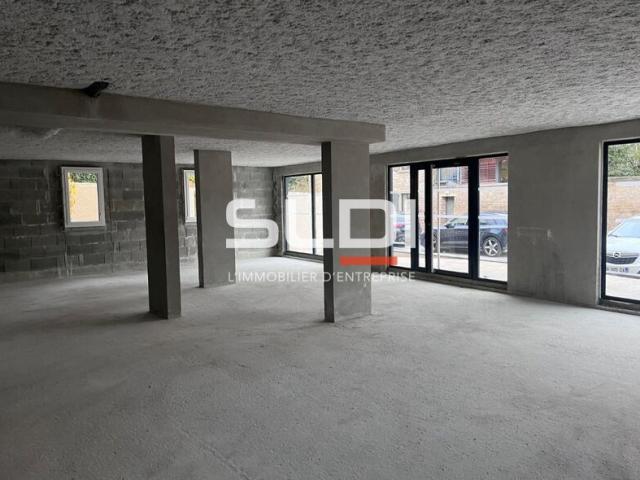 Commerces A LOUER - JASSANS RIOTTIER - 116 m²