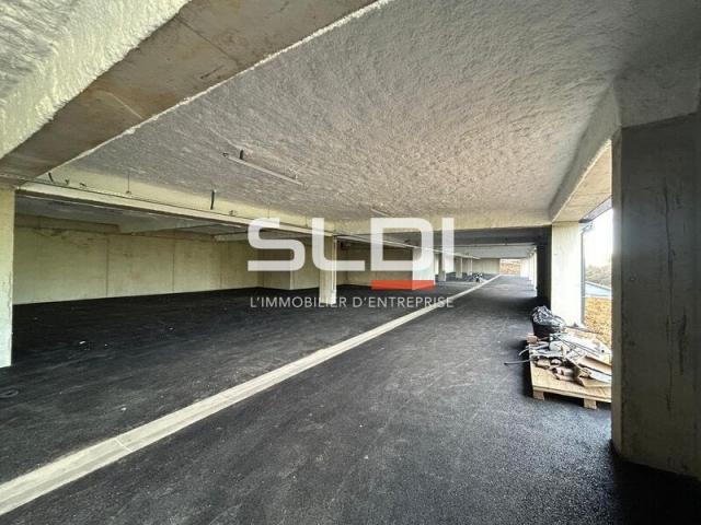 Commerces A LOUER - LIMAS - 434 m²