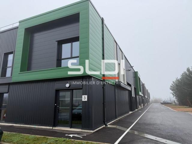 Locaux d'activités A VENDRE - VILLETTE D'ANTHON - 216 m²