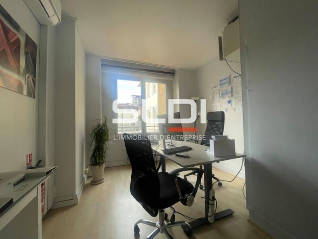 Bureaux A LOUER - LYON - 108 m²