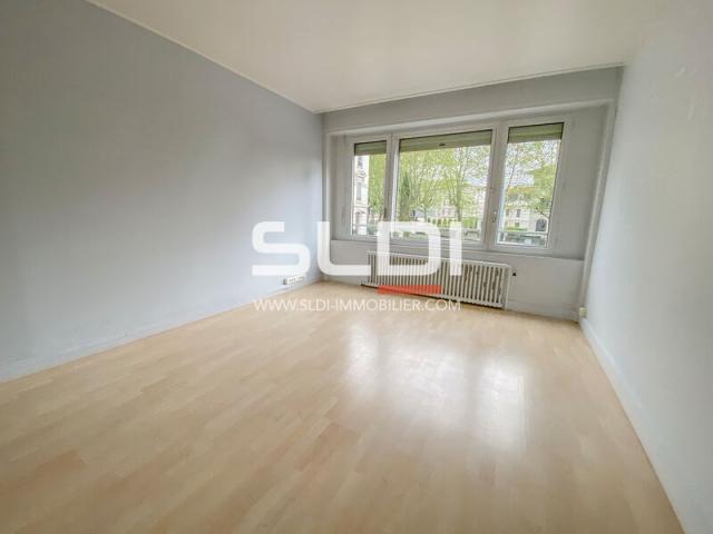 Bureaux A LOUER - LYON - 108 m²
