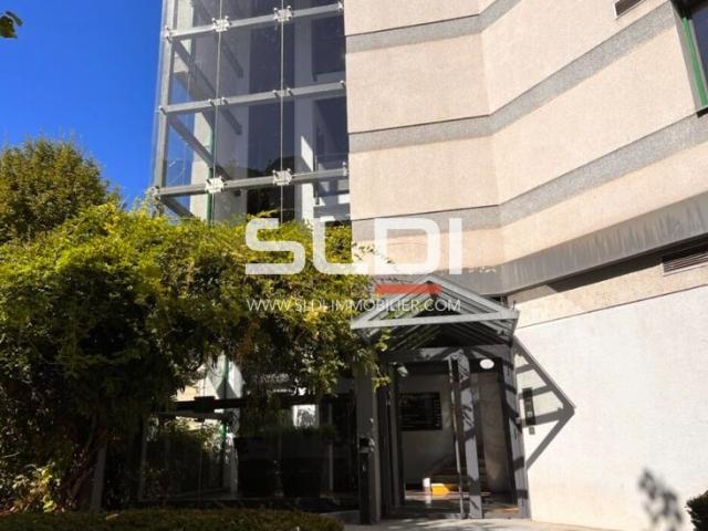 Bureaux A LOUER - LYON - 325 m²