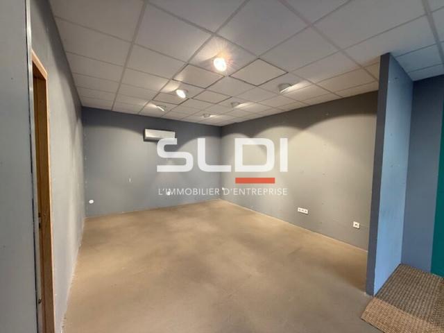 Commerces A LOUER - DIEMOZ - 81 m²