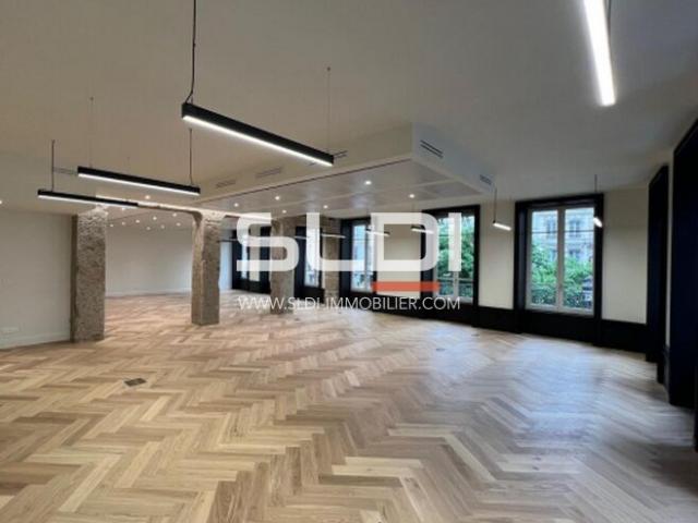 Bureaux A LOUER - LYON - 169 m²