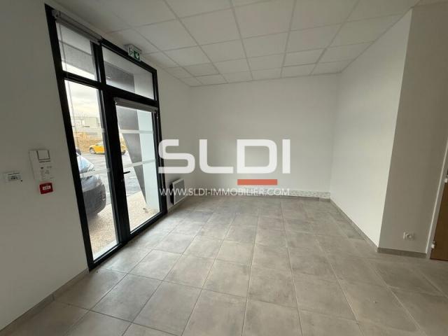 Locaux d'activités A LOUER - SAINT QUENTIN FALLAVIER - 176 m²