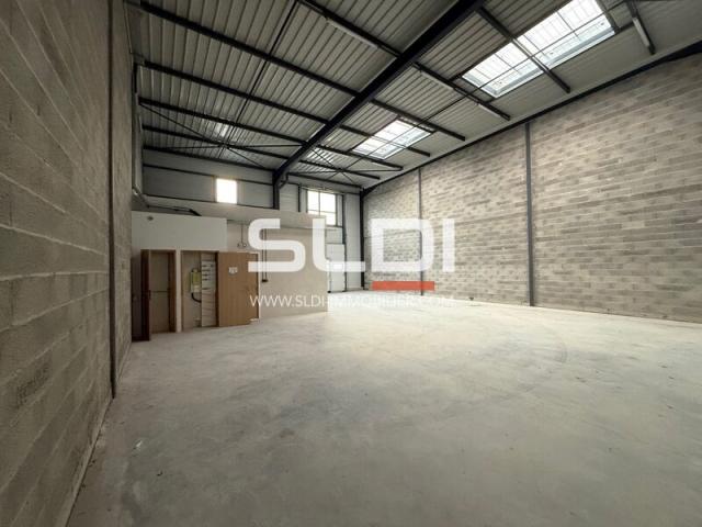 Locaux d'activités A LOUER - SAINT QUENTIN FALLAVIER - 176 m²