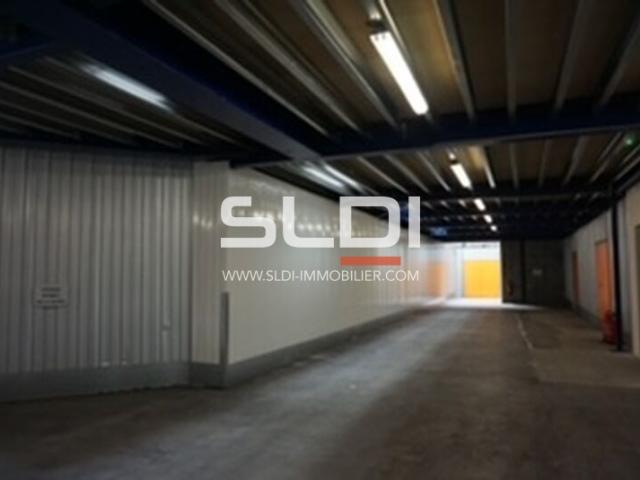 Entrepôts/Messagerie A LOUER - CALUIRE ET CUIRE - 120 m²