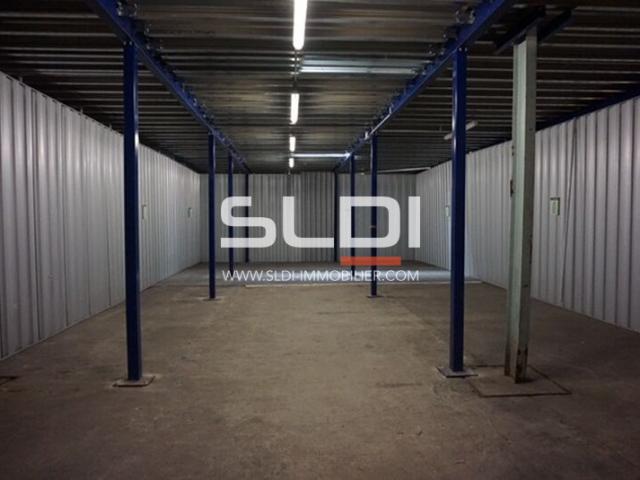Entrepôts/Messagerie A LOUER - CALUIRE ET CUIRE - 120 m²