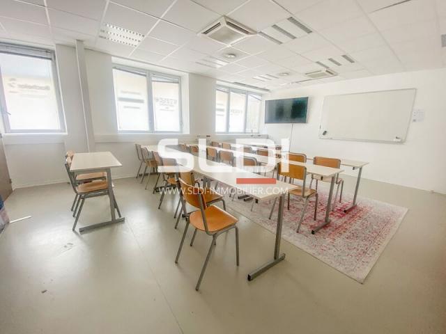 Bureaux A LOUER - LYON - 766 m²