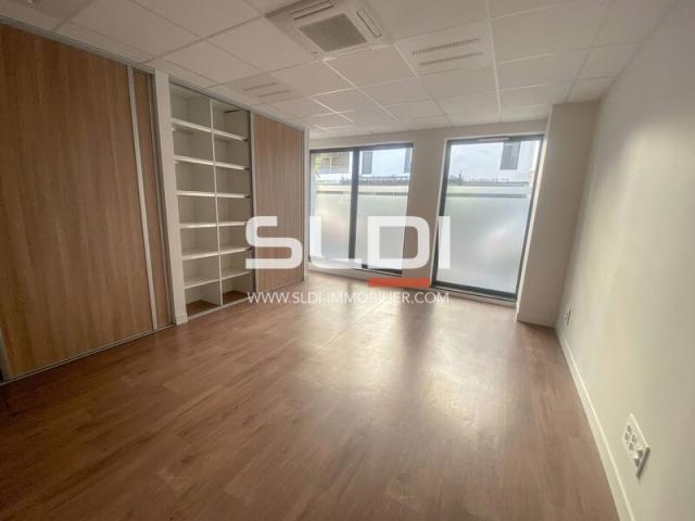 Bureaux A LOUER - LYON - 187 m²